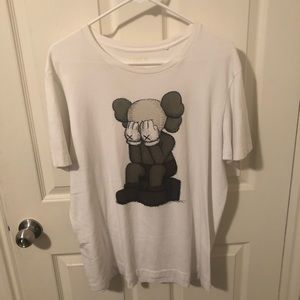 Uniqlo Kaws Tee